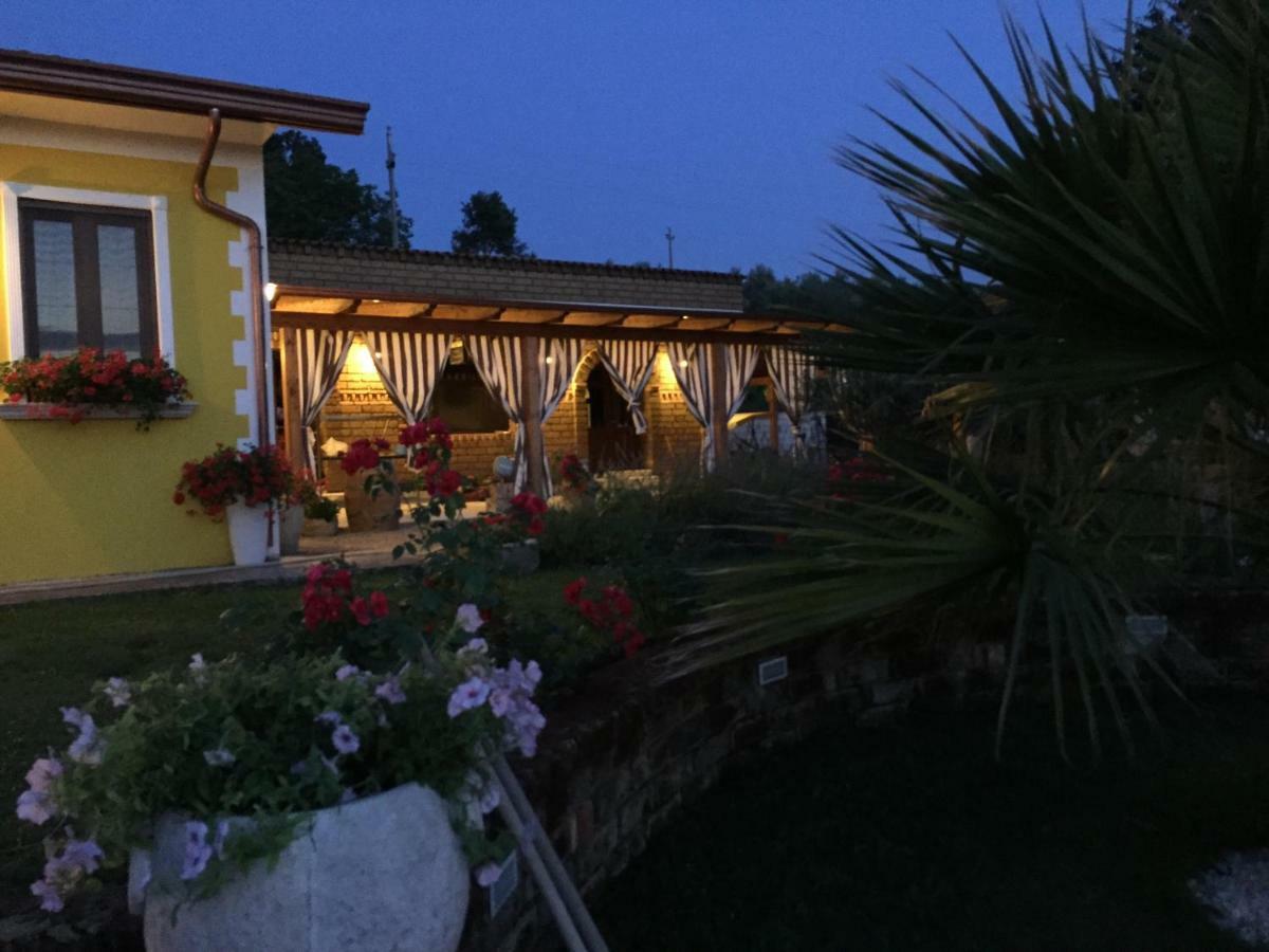 Villa "Casa Al Chiazzullo" Mirabella Eclano Экстерьер фото