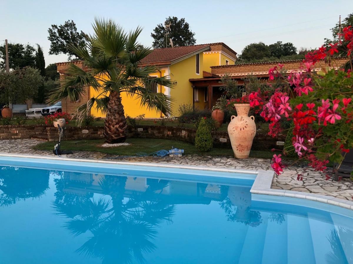 Villa "Casa Al Chiazzullo" Mirabella Eclano Экстерьер фото
